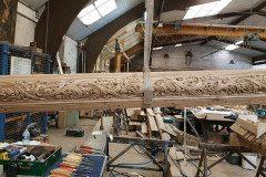 Déplacement d'un pan de bois massif dans l'Atelier